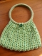 Sac à main en laine verte réalisé au crochet et doublé tissus intérieur