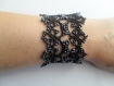 Bracelet dentelle noire avec perles gris fonce, frivolite , bracelet manchette, bracelet gothique, bracelet dentelle frivolite, 