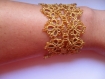 Bracelet en dentelle de frivolité aux perles ,bracelet tatting, bracelet tatted, bracelet manchette, bracelet dentelle couleur doré, 