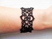 Bracelet dentelle noire avec perles noires, frivolite , bracelet manchette, bracelet gothique, bracelet dentelle frivolite, 