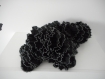Echarpe tricotée main en laine fantaisie noire et liseret gris