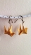 Boucles d'oreilles origami blanches et jaunes. motif vagues japonaises