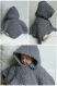 Poncho bébé à capuche gris en laine douce taille 3/6 mois - tricot 