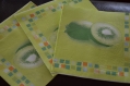 Très jolie serviette en papier kiwi vert