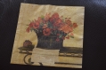 Très jolie serviette en papier bouquet sur table