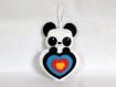 Cadeau tir à l arc, peluche panda, dans une cible, en forme de coeur, en feutrine, fait main