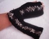 Mitaines noires en pure laine, tricotées main. 