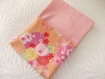 Jolie pochette en tissu japonais multiusages fond  rose et fleurs