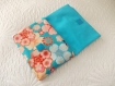  pochette en tissu japonais  fond turquoise et fleurs
