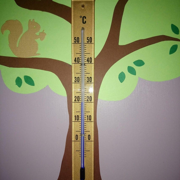 Thermomètre chambre enfant / thermomètre bébé personnalisable / cadre  thermomètre / cadre thermomètre mural hauteur 30cm. thème la foret :  enfants-cadeaux-naissance par scrapambiance