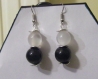 Boucles d'oreille fantaisie perles noir et blanc