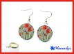 Boucles d'oreilles argentées cabochons en verre fleurs rouges, coquelicots sur fond gris 2878