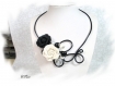 Collier mariage en alu ajustable noir et blanc fleurs co680 