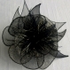 Broche fleur noire/dorée en tulle, plumes et perles