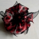Grande barrette fleur en tissu & plume et perles 015