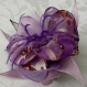 Grande barrette fleur mauve en tissu & plumes et perles