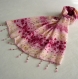 Foulard & perles ref. *085 - motif fleuri rose