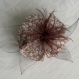 Grande barrette fleur en tissu & plumes et perles 091