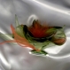 Broche fleur en tissu & plumes et perles 116