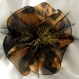 Petite barrette fleur en tissu & plumes et perles 136