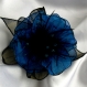 Broche fleur en tissu & plumes et perles 175