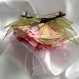 Grande barrette fleur en tissu & plumes et perles  010