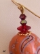Boucles d'oreilles en perles japonaises tensha orangées,décor fleuri et cristal autrichien rouge,