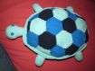 38 tortue bleue avec les pattes vertes eau