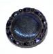 683 / bouton ancien en verre noir bleuté irisé 12mm  vendu à l'unité
