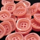 B71a1r / mercerie lot de 5 boutons carré plastique rose nacré 16mm