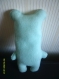 Adorable petit monstre en polaire - brodé et cousu main - dimension : 26 cm x 16,5 m x 6 cm