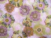 Tissu voile coton rose à fleurs 