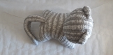 Chat tricoter gris et blanc félix
