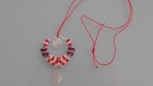 Collier cercle rouge/blanc  avec perles argentées