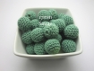 5 perles en crochet 17mm coloris sauge