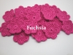 2 fleurs en crochet 3,5 cm coloris fuchsia