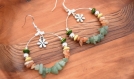 Créoles fleur argenté pierres naturelles jade et quartz - boucles d'oreilles boho anneau argent - créoles en pierre semi