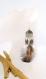Boucles d'oreilles attrappes-rêves tawana, plumes naturelles noires et orangées bijoux ethniques,