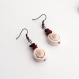 Boucles oreille coquillage puka shell earring corail et onyx
