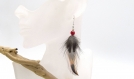 Boucles d'oreilles plumes aiyanna - ethnic feather - plumes  couleurs naturelles blanche marron noire