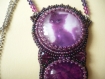 Collier brodé de perles motif chat violet et agate veine de dragon  original