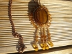 Collier brodé de perles avec une pierre oeil de tigre  original
