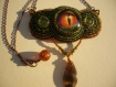 Collier brodé de perles motif oeil de dragon original