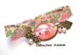 B3.108 bijou femme fleur rose bracelet biais tissu liberty bijou fantaise bronze cabochon verre fleur rose shabby romantique vintage retro ancienne (série 1)