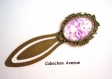 B3.188 bijou femme fleurs liberty fleuri violet marque page bijou fantaisie bronze cabochon verre (série 1)