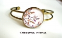B3.246 bijou femme sakura bracelet jonc bijou fantaisie bronze cabochon verre cherry blossom fleurs de cerisier asie chine japon japonaise