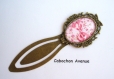 B3.430 bijou femme fleurs liberty fleuri rose marque page bijou fantaisie bronze cabochon verre (série 2)