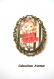 B3.661 bijou femme poupee blonde broche épingle bijou fantaise bronze cabochon verre poupée fillette rayures noires marinière robe rouge (série 6)