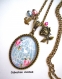 B3.862 bijou femme cage aux oiseaux collier pendentif bijou fantaisie bronze cabochon verre  cage oiseau romantique fleurie fleurs roses multicolore bleu  (série 1)
