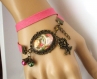 B3.949 bijou femme savon a la rose bracelet filigrane biais tissu bijou fantaisie bronze cabochon verre fleurs roses vintage rétro shabby chic (série 5)